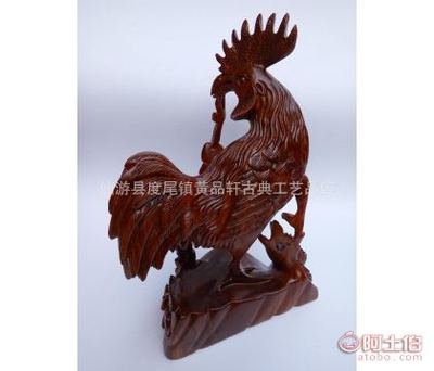 非洲草花梨木公鸡摆件 工艺与寓意的赏析